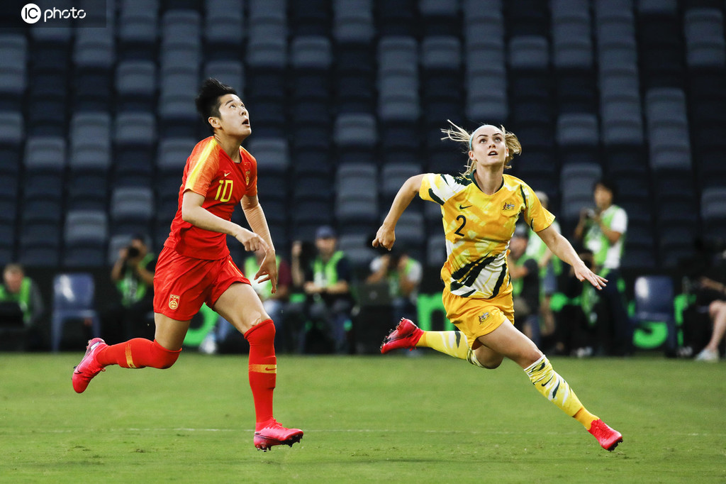 澳大利亚女足赛事现场气氛火爆