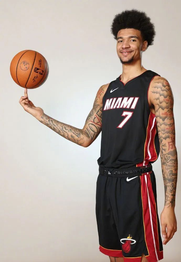 热火新秀高效表现,瞬间成为焦点 热火新秀高效表现,瞬间成为焦点